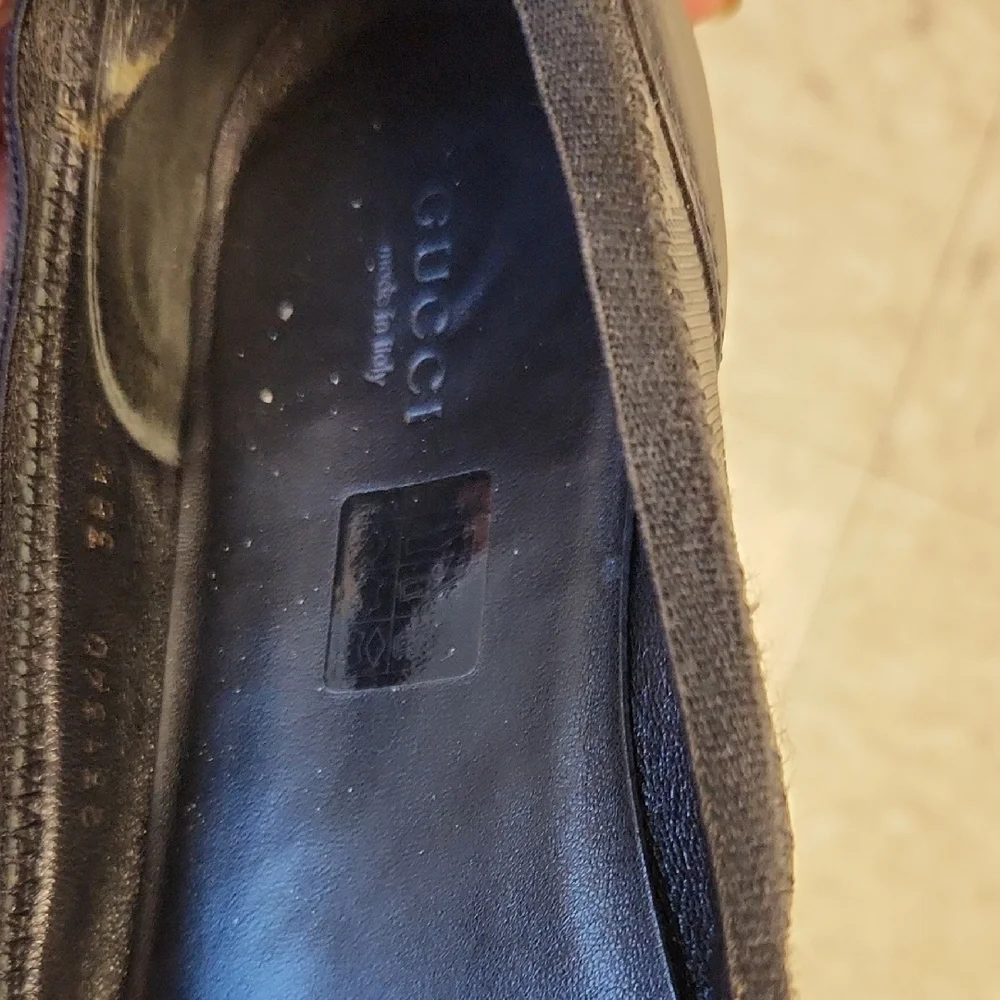 Gucci Women's Classic Black Flats - Picture 2 of 5
